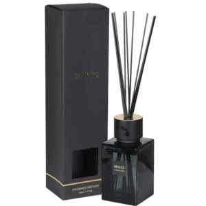 Our popular Large Onyx Diffuser comes in a stunning blue glass container. It boasts a unique fragrance that is both fresh, pure and rich, making it suitable for all seasons and occasions. Measuring H 17 cm (with sticks 38,5 cm) and D 8 cm, this generously sized candle offers an impressive burn time, ensuring you can enjoy its captivating scent for hours on end. Perfect for creating a warm and inviting atmosphere in any space.