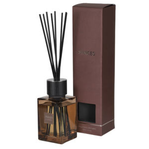 Our popular Large Amber Diffuser comes in a stunning warm amber glass container. It boasts a unique fragrance that is both mellow, warm and spicy clove, making it suitable for all seasons and occasions. Measuring H 17 cm (with sticks 38,5 cm) and D 8 cm, this generously sized diffuser offers an impressive longevity, ensuring you can enjoy its captivating scent for hours on end. Perfect for creating a warm and inviting atmosphere in any space. For optimal performance, it is recommended to flip the reeds regularly to refresh the fragrance and ensure an even scent distribution.For optimal performance, it is recommended to flip the reeds regularly to refresh the fragrance and ensure an even scent distribution.